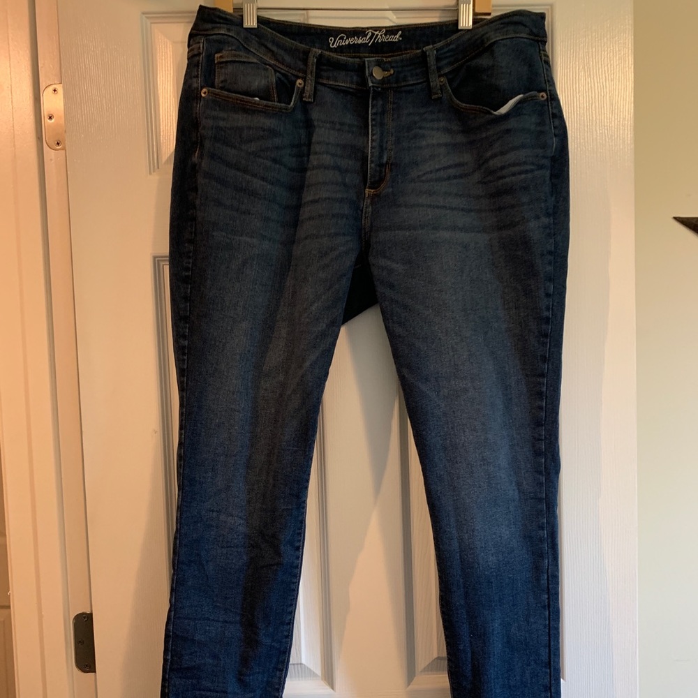 Universal Thread Jeans